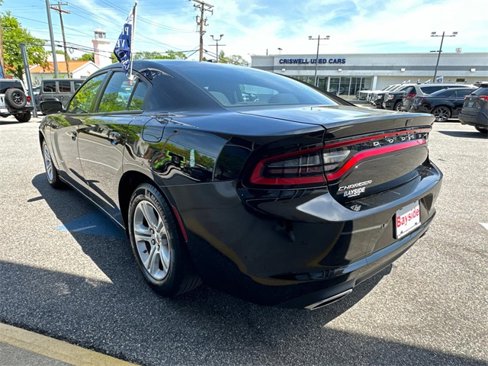 Used 2022 Dodge Charger SXT image 12
