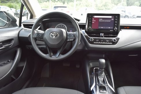 Used 2022 Toyota Corolla LE w/ LE Convenience Package image 17