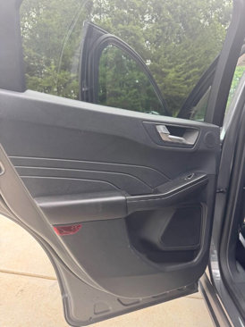 Used 2021 Ford Escape Titanium image 16