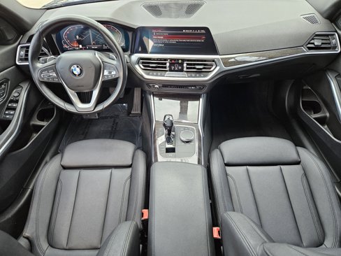Used 2020 BMW 330i Sedan w/ Convenience Package image 14
