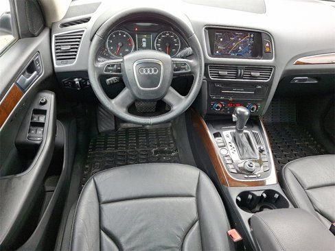 Used 2012 Audi Q5 3.2 Premium Plus w/ Audi MMI Navigation Plus Pkg image 3