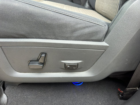 Used 2012 RAM 1500 Big Horn image 15