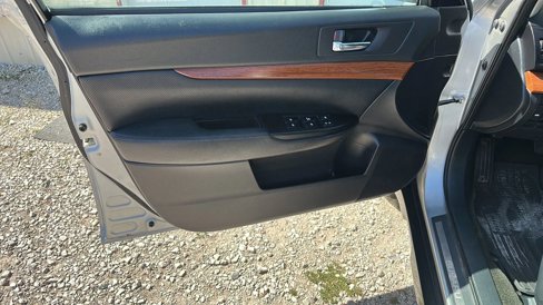 Used 2014 Subaru Outback 2.5i Limited image 3