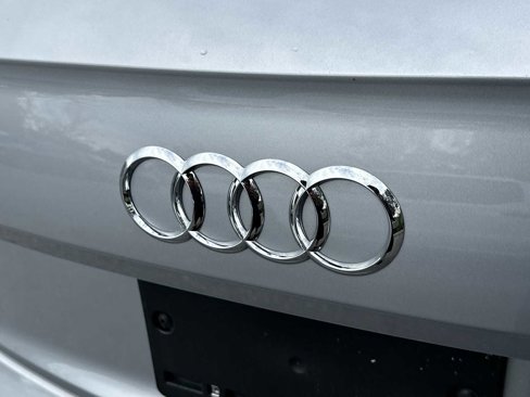 Used 2018 Audi Q5 Prestige w/ Prestige Package image 10