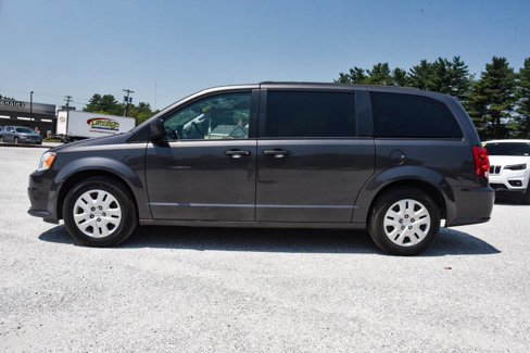 Used 2018 Dodge Grand Caravan SE image 7