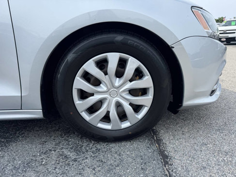 Used 2016 Volkswagen Jetta S image 12