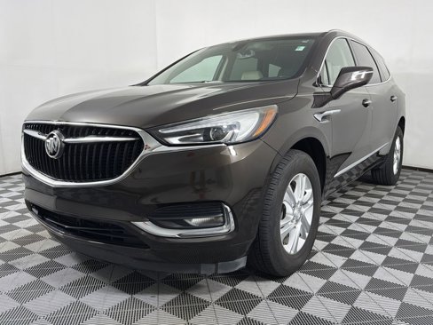 Used 2018 Buick Enclave Essence image 3