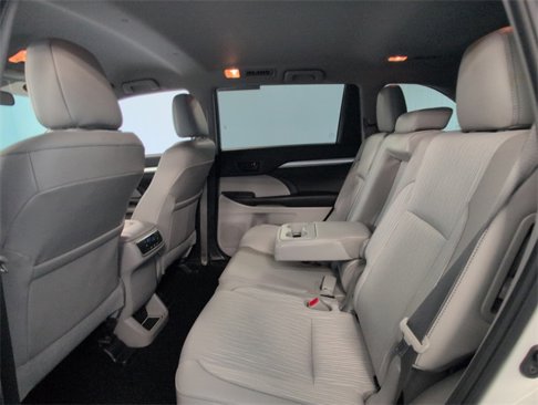 Used 2019 Toyota Highlander Plus image 8