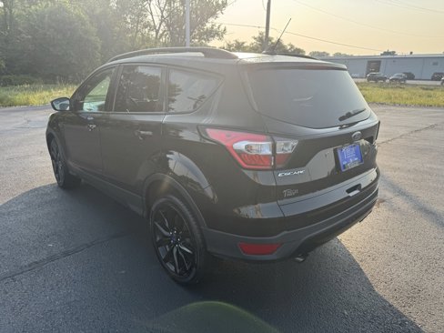 Used 2018 Ford Escape SE w/ SE Sport Appearance Package image 11