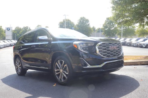 Used 2019 GMC Terrain Denali w/ Advanced Safety Package image 10