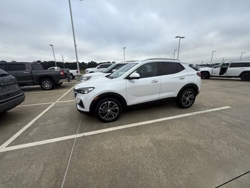 Used 2020 Buick Encore GX Select image 5