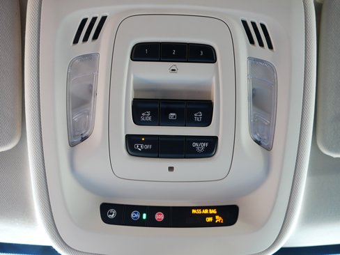 Used 2021 Buick Envision Essence w/ Technology Package I image 33