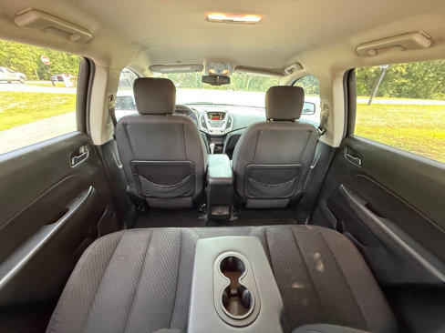 Used 2015 GMC Terrain SLE image 41