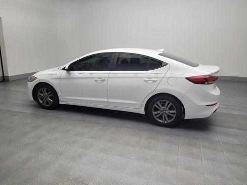 Used 2017 Hyundai Elantra SE image 3