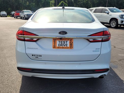 Used 2018 Ford Fusion SE w/ Fusion SE Technology Package image 9