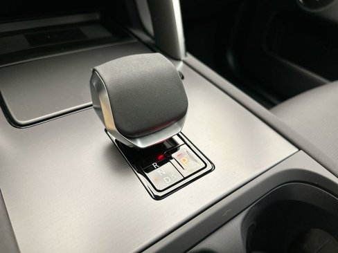 New 2025 Land Rover Discovery Sport S image 11