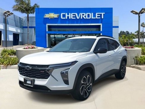 New 2025 Chevrolet Trax RS w/ Driver Confidence Package image 2