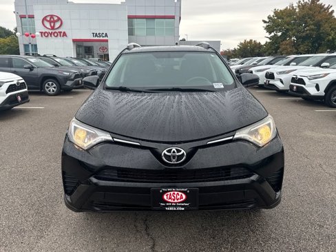 Used 2016 Toyota RAV4 LE image 2