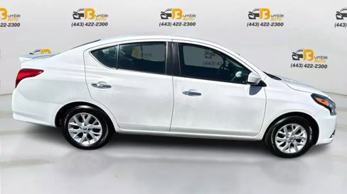 Used 2018 Nissan Versa SV image 4