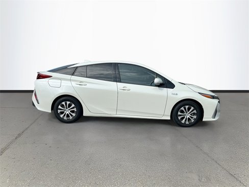 Used 2017 Toyota Prius Prime Premium image 8