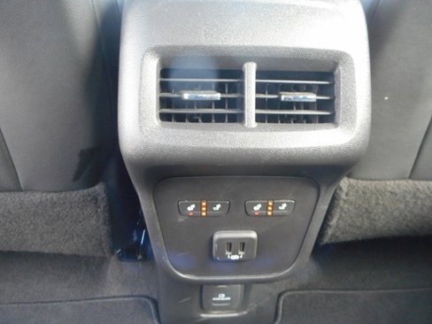 Used 2022 Chevrolet Equinox Premier image 14