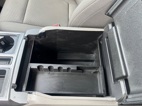 Used 2019 Ford F150 XLT image 40