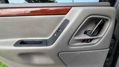 Used 1999 Jeep Grand Cherokee Limited image 15