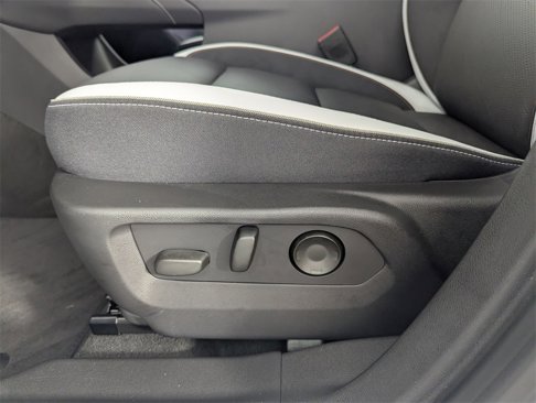 Used 2025 Buick Envision Sport Touring image 13