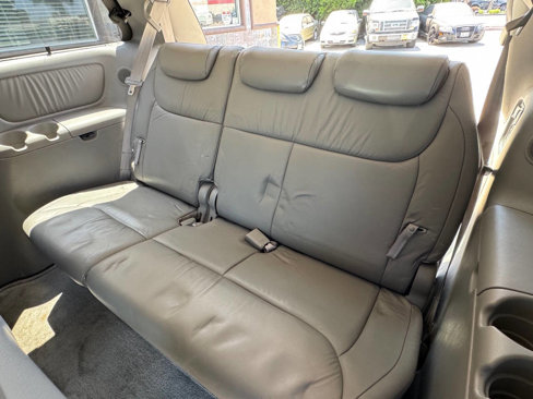 Used 2004 Toyota Sienna XLE image 15