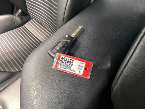 Used 2023 Toyota Camry SE image 30