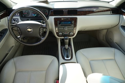 Used 2012 Chevrolet Impala LTZ image 25