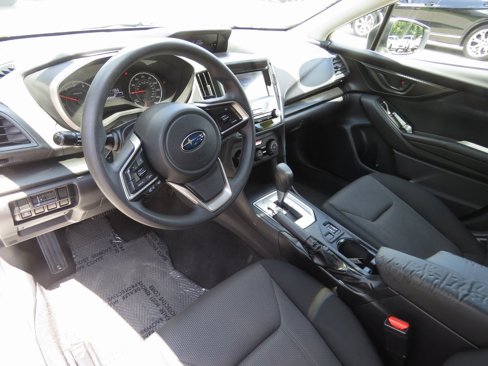 Used 2017 Subaru Impreza 2.0i Premium image 12