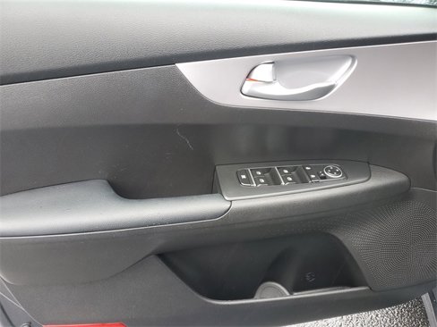 Used 2024 Kia Forte LXS image 20