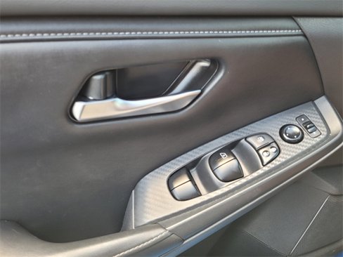 Used 2023 Nissan Sentra SV image 29