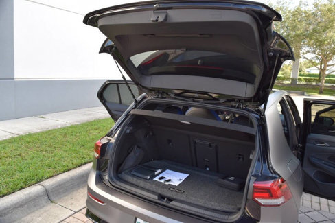 Used 2024 Volkswagen Golf R image 77
