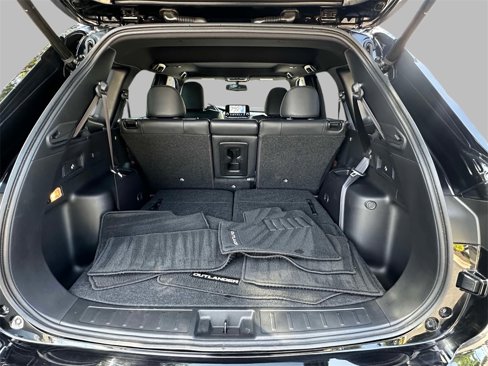 Used 2022 Mitsubishi Outlander SEL image 17