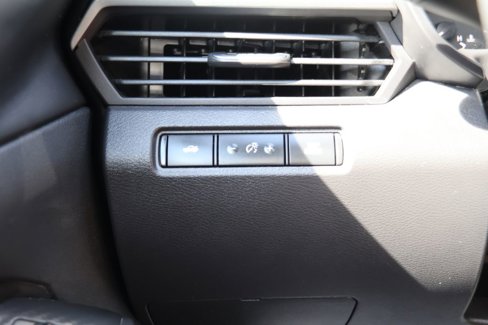 Used 2024 Nissan Altima 2.5 SV image 18