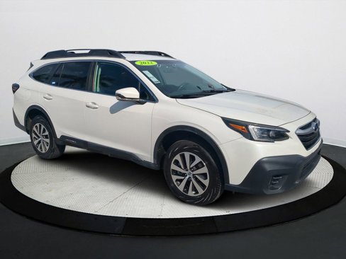 Used 2022 Subaru Outback Premium image 2