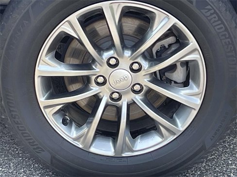 Used 2021 Jeep Cherokee Latitude Lux w/ Sun & Sound Group image 13