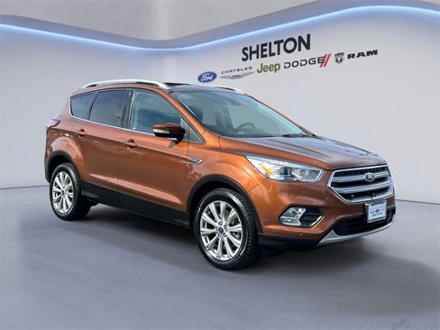 Used 2017 Ford Escape Titanium w/ Canadian Touring Package image 7