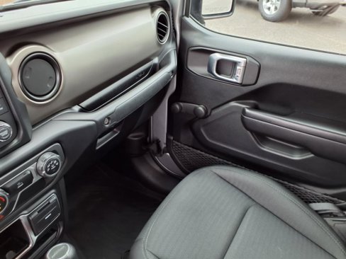 Certified 2021 Jeep Gladiator Sport image 25
