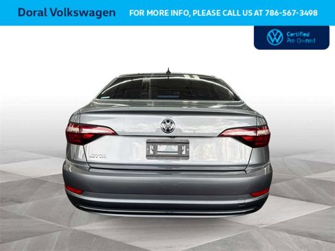 Certified 2020 Volkswagen Jetta SE w/ SE Cold Weather Package image 7