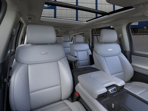 New 2025 Ford Expedition Max Platinum image 10