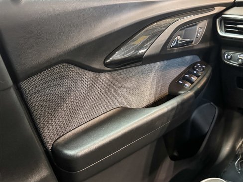 Used 2022 Chevrolet TrailBlazer LT image 37