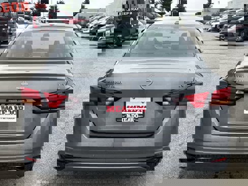 Used 2023 Nissan Altima 2.5 SV image 5