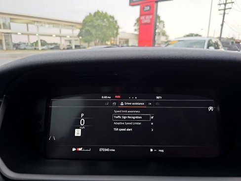 Used 2018 Land Rover Discovery SE image 87