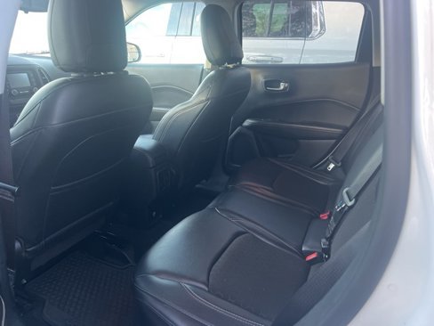Used 2017 Jeep Compass Latitude w/ Cold Weather Group image 6