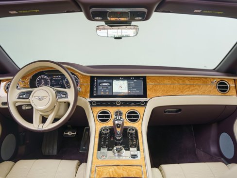 Used 2022 Bentley Continental GT image 4