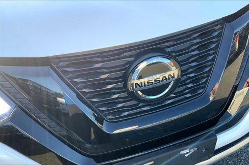 Used 2019 Nissan Rogue SV image 29