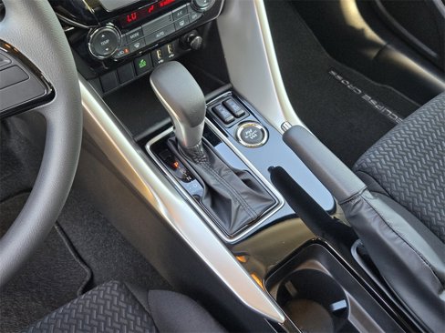 New 2025 Mitsubishi Eclipse Cross LE image 16